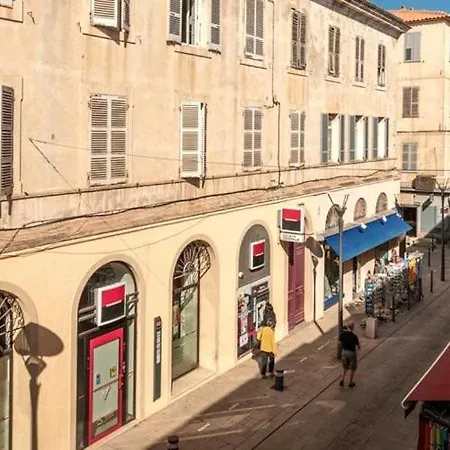 Apartment L'ile-rousse Sleeps 2 Air Con Wifi