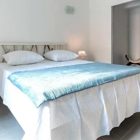 L'ile-rousse Sleeps 2 Air Con Wifi شقة LʼÎle-Rousse